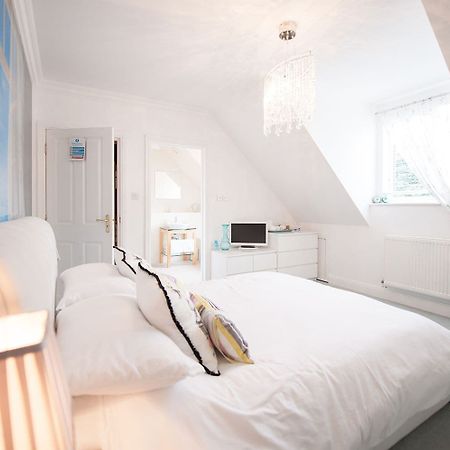 Pinewood Lodge Canford Cliffs المظهر الخارجي الصورة